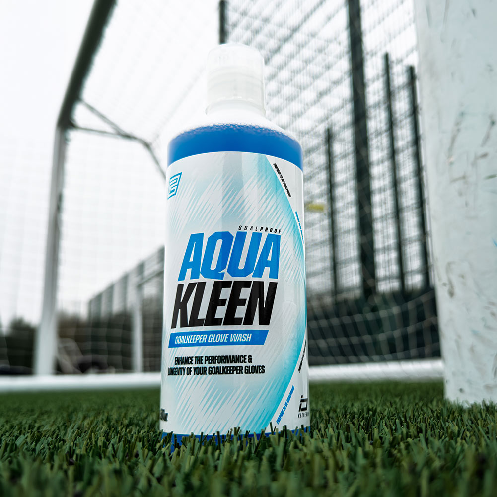 Keeper iD AquaKleen Goalkeeper Glove Wash